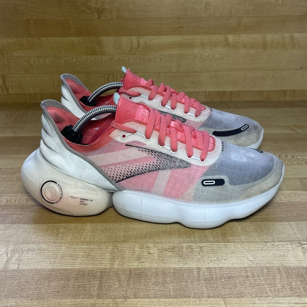 Brooks Aurora BL Womens 8.5 B Gray Red Running Racing Shoe Athletic Sneaker